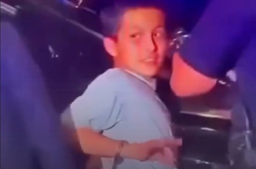 ¡Impactante en Los Ángeles! Detienen a menor de 12 años tras robo de auto.